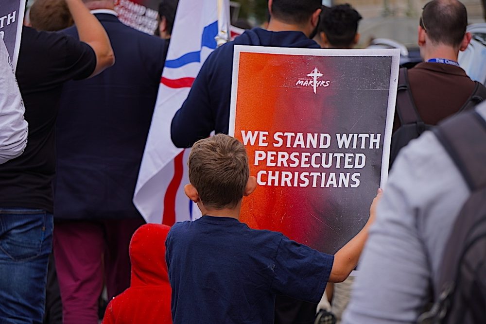 Для миллионов верующих Рождество — самое опасное время года