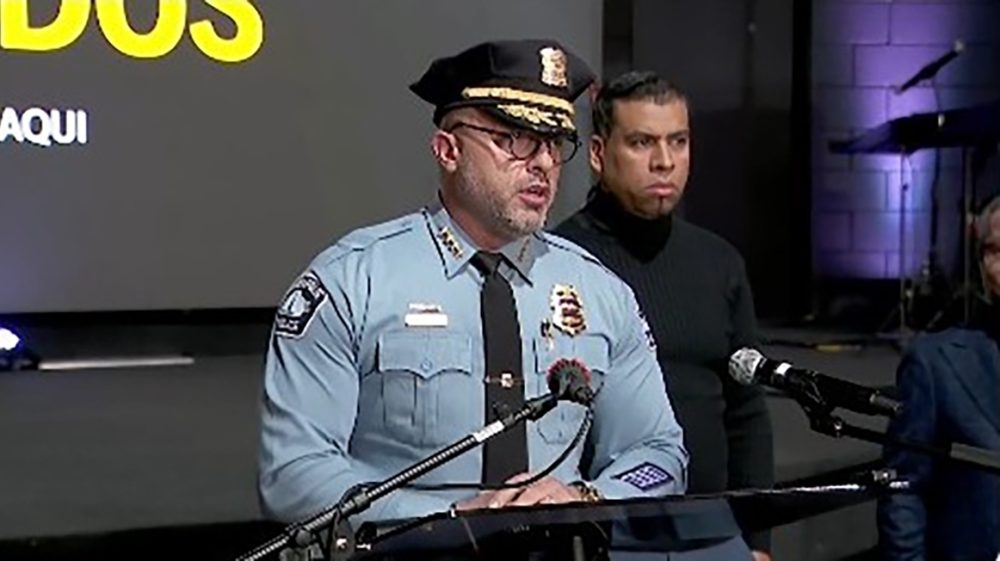 Шеф полиции Миннеаполиса вызвал волну критики, сравнив Деву Марию и Иосифа с нелегальными мигрантами