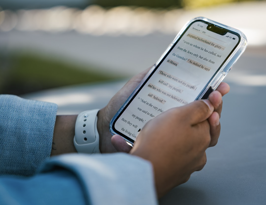Исаия 41:10 стал самым популярным библейским стихом в YouVersion на фоне рекордной активности пользователей в 2025 году