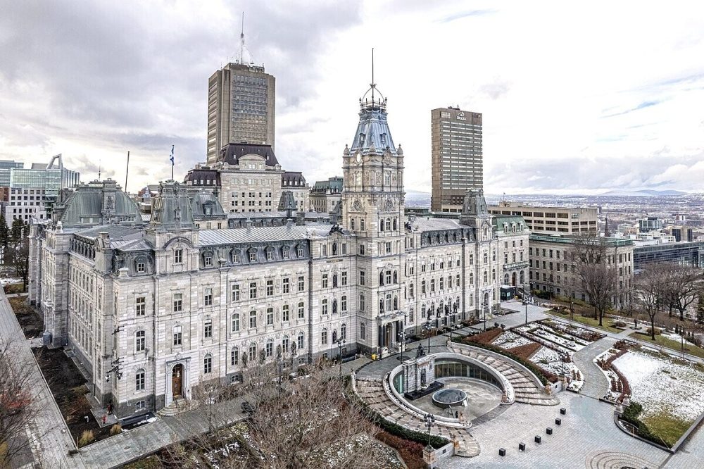 В канадской провинции Квебек предложили запретить религиозные практики в общественных местах