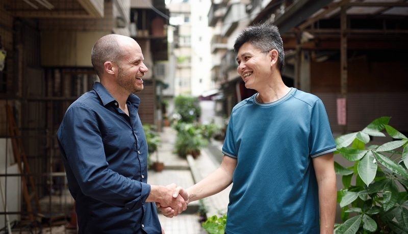 Взгляд на других глазами Иисуса: как преодолеть разделение на «своих» и «чужих»