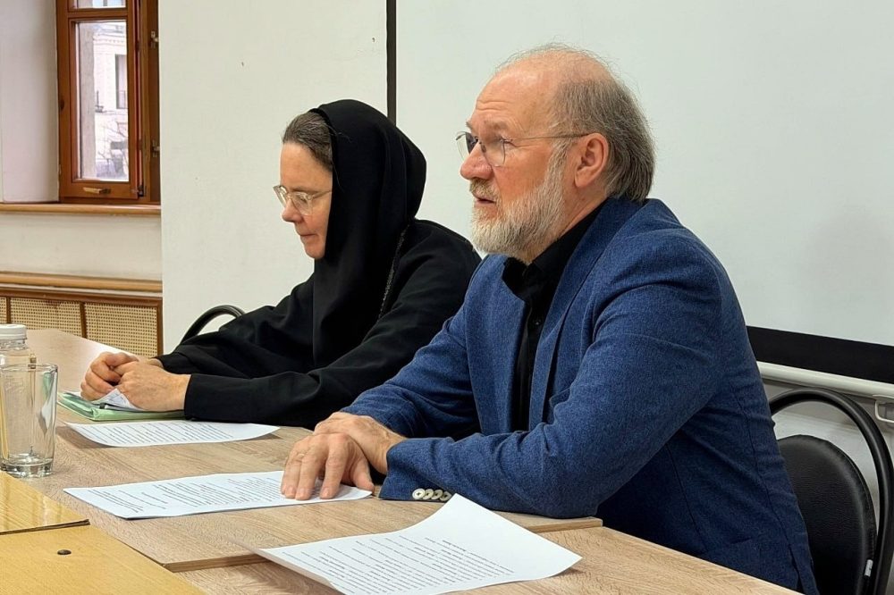 Встреча с игуменией Ксенией (Чернегой): правовые аспекты церковной жизни и взаимодействие с законом