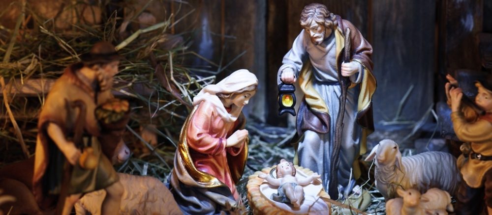 Преступник спрятался в рождественских яслях, но был обнаружен