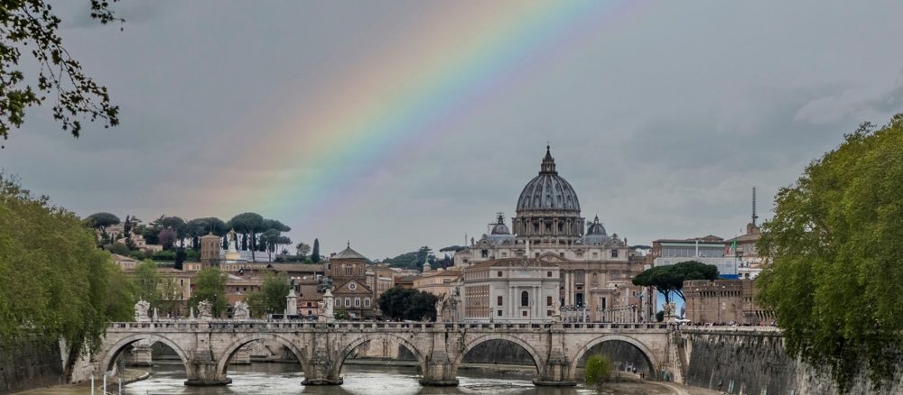 Папа Лев XIV и ЛГБТК-католики: диалог между церковной догмой и современной жизнью