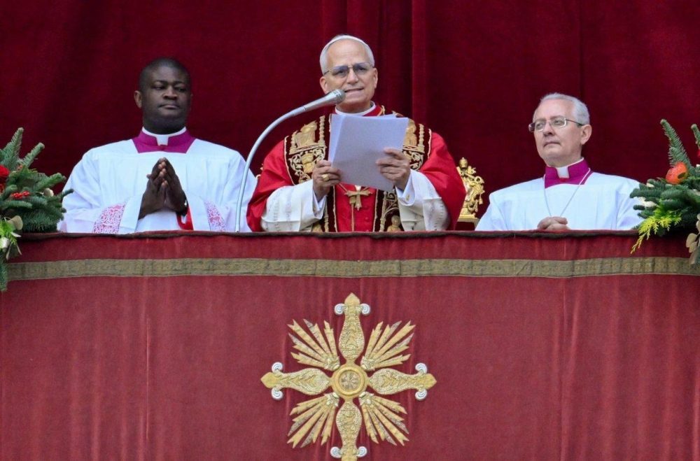 Папа Лев XIV в рождественском послании призвал к миру и ответственности, помолившись об Украине, Газа и забытых войнах