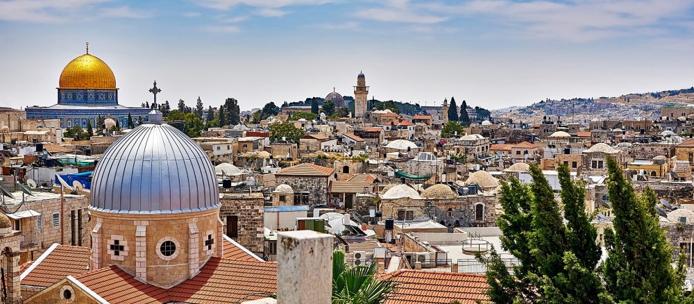 Миссия требует от Мерца солидарности с христианами на Святой Земле