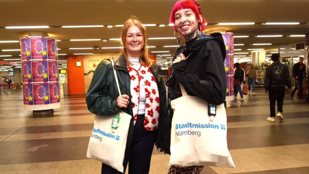 Бездомные в сердце рождественской суеты: как в Нюрнберге помогают тем, кто остался на улице в праздники