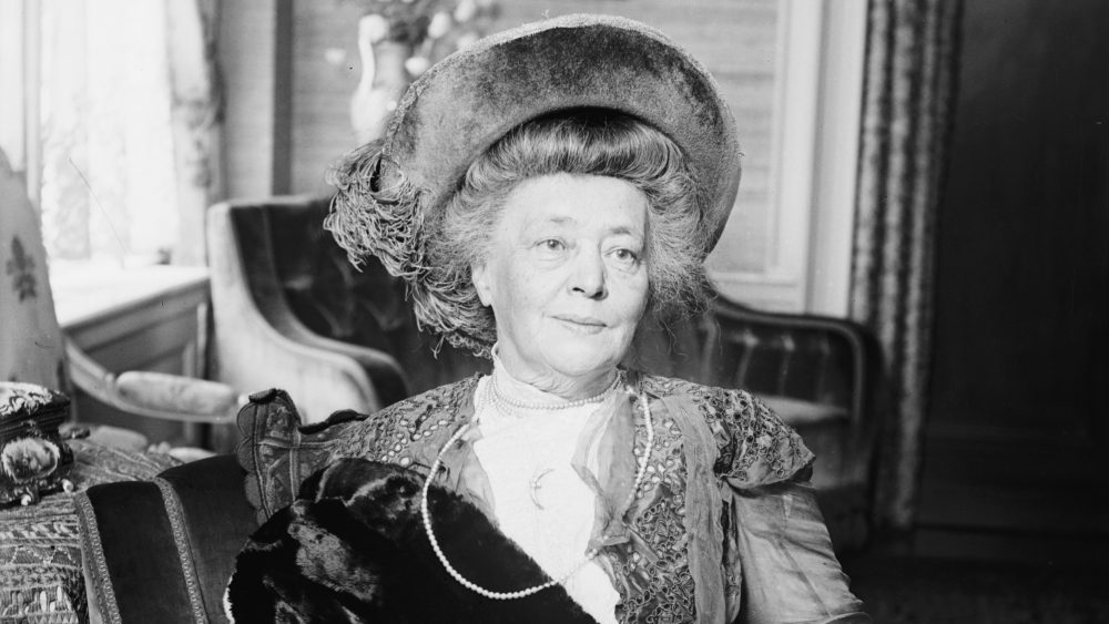 Берта фон Суттнер — первая женщина, получившая Нобелевскую премию мира