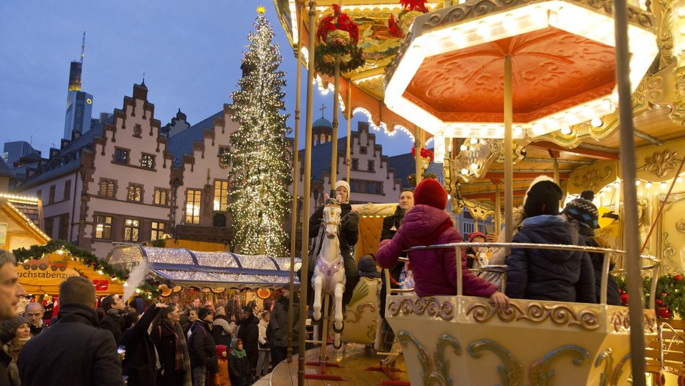 Никто не должен быть одиноким в праздники: церковная инициатива объединяет людей