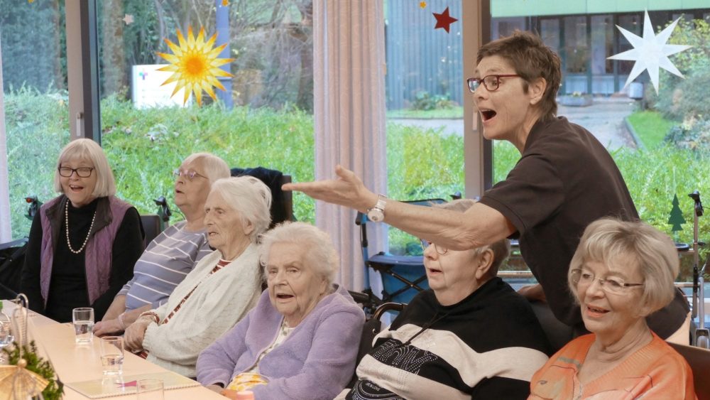 Хор как лекарство: как совместное пение помогает пациентам в больницах Германии