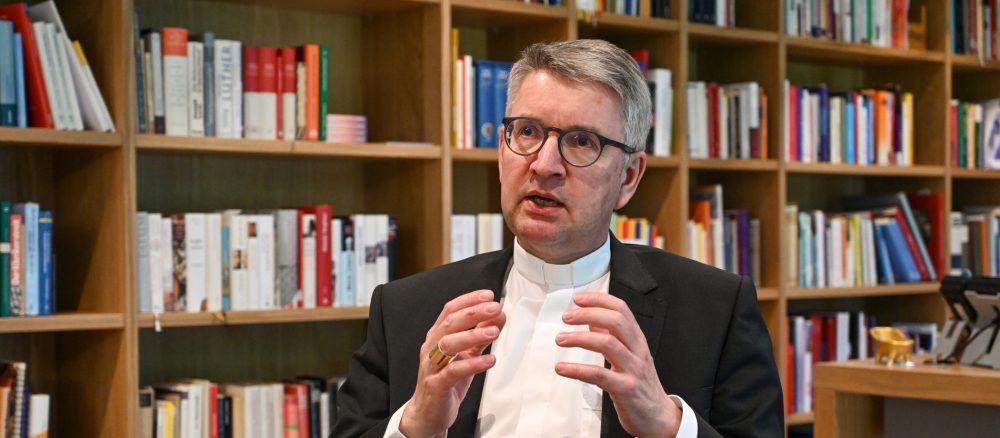 Епископ Кольграф высоко оценил труд добровольцев в церкви