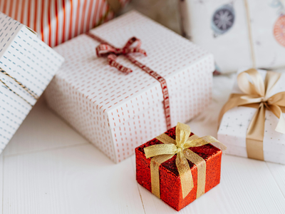 Вернуть смыcл подаркам: две христианские инициативы, которые освещают Рождество