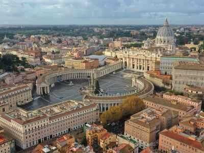 Ватиканская комиссия пока не разрешает рукоположение женщин в диаконы