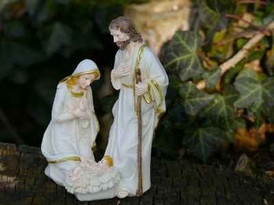 Пять библейских стихов для молитвы о семье по примеру семьи Иисуса