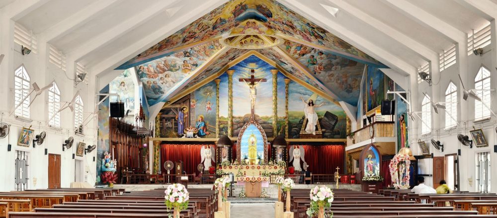 Верующие заняли собор: литургический спор в Сиро-Маланкарской церкви разгорелся с новой силой