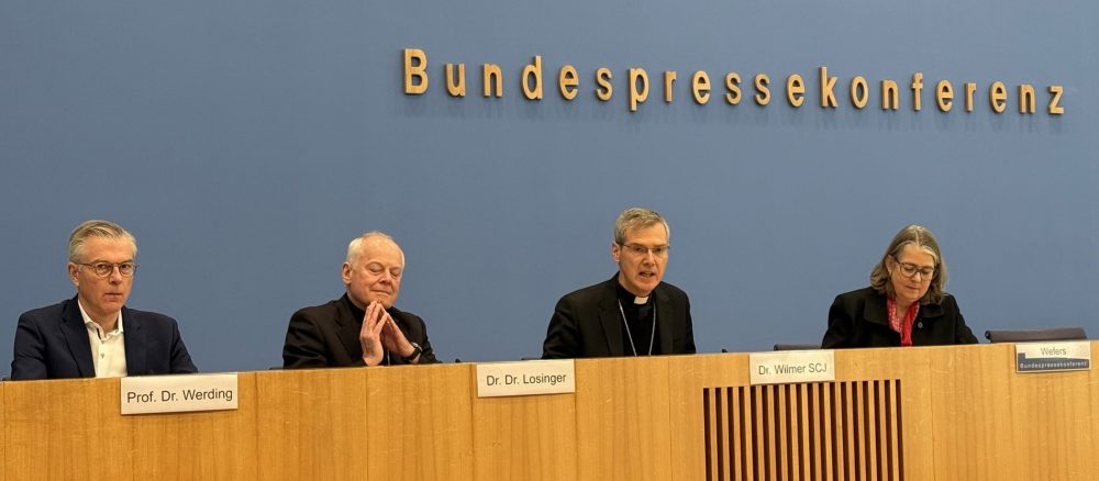 Немецкие епископы выступили за увеличение рабочего стажа и раскритиковали пенсионную реформу