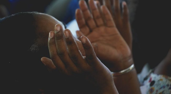 Нетаньяху пообещал поддержку преследуемым христианам в мире