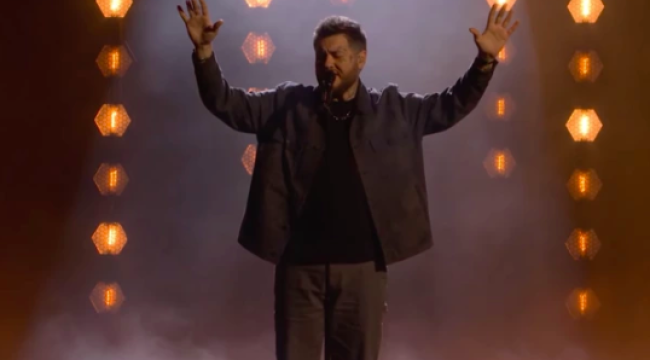 Джелли Ролл делится евангельским посланием в эфире шоу «Star Search» на Netflix