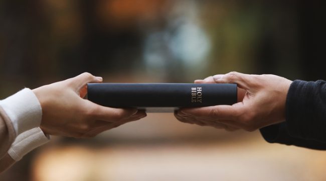 Исследование: отчет о «Тихом возрождении» повысил уверенность евангелистов в открытом обсуждении веры