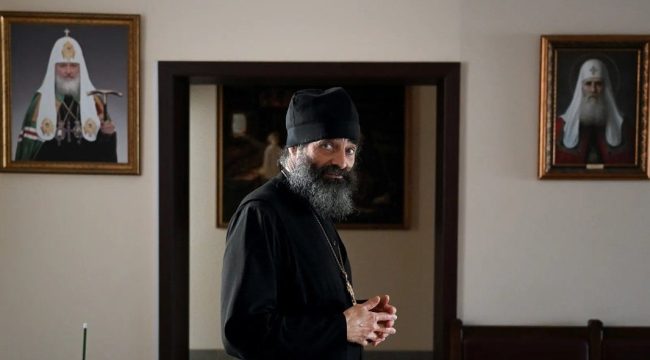 Иеромонах Макарий назвал святочные гадания «бесовщиной» и призвал верующих жить по-христиански