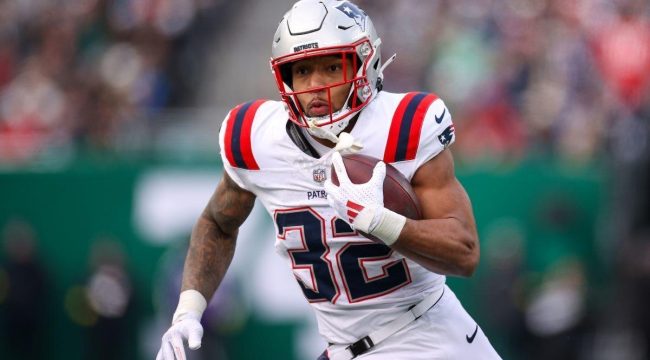Новичок «Нью-Ингленд Пэтриотс» ТреВейон Хендерсон начал год с библейской цитаты