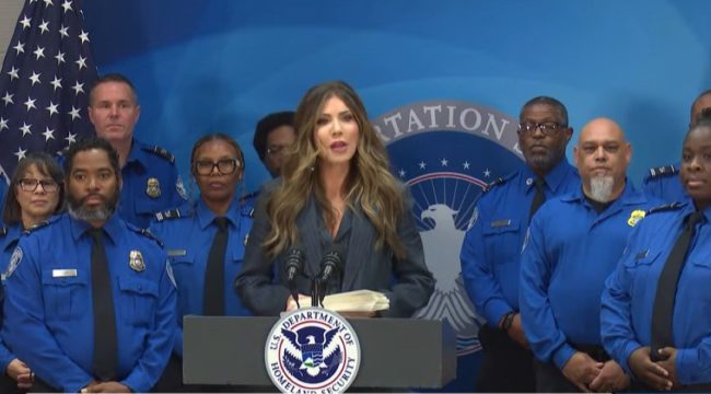 Четыре факта о стрельбе ICE в Миннеаполисе: смерть Рене Гуд и спор о самообороне