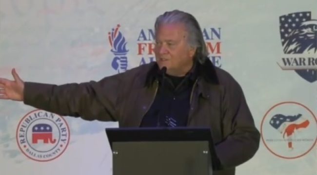 Бывший советник Трампа Стив Бэннон предупредил Техас о «вторжении» и призвал запретить шариат