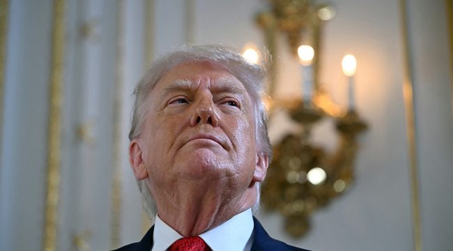 Итоги недели Трампа: анонс «великого плана» по здравоохранению и заморозка финансирования для «городов-убежищ»