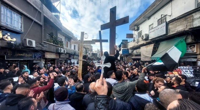 Перемирие в Сирии вселяет надежду на стабильность, но опасения христиан и меньшинств сохраняются