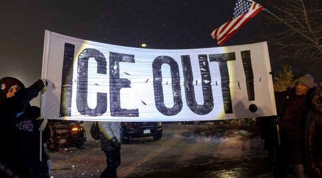 Пять фактов о штурме церкви в Миннесоте активистами, протестующими против ICE