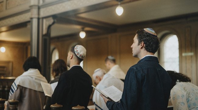 Хватит искать козлов отпущения среди евреев: это глупо и злонамеренно