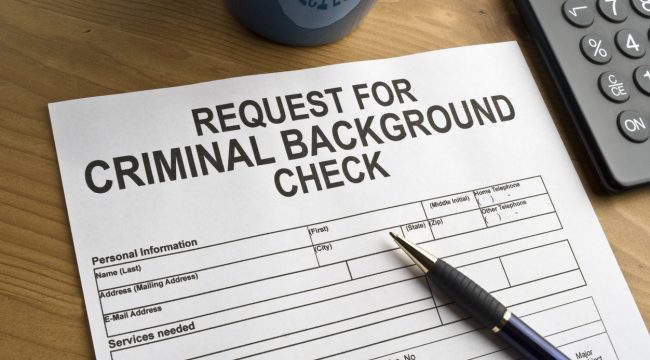 Скрытые 'пробелы' в проверках биографии в церквях