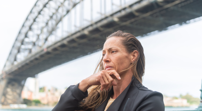 Австралийская мать готовит иск к школе из-за урока с откровенным контентом без согласия родителей