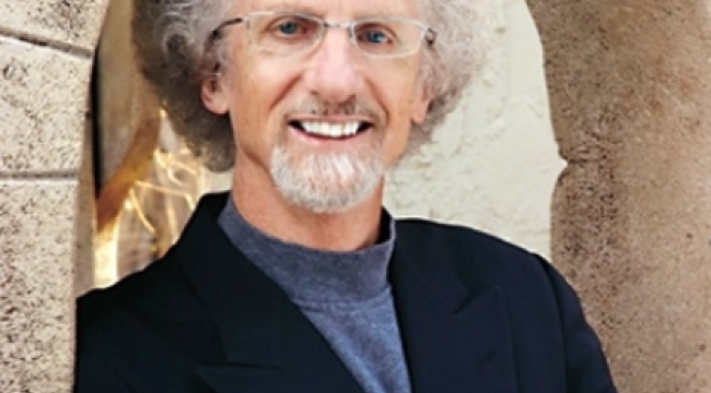 Известный христианский автор Филип Янси признался в восьмилетней связи с замужней женщиной и уходит из служения