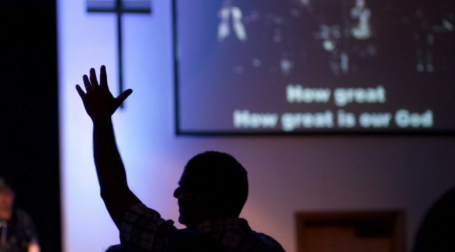 Американцы все меньше доверяют пасторам церкви