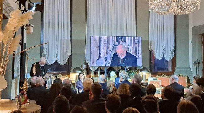 Италия и Ватикан объединились в борьбе за международный запрет суррогатного материнства