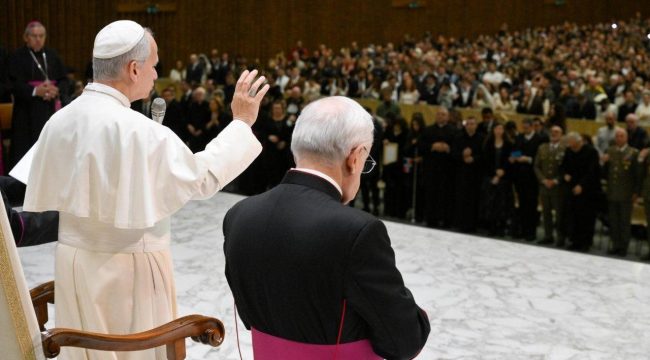 Папа Франциск: во Христе Бог открывает Себя и нашу истинную природу