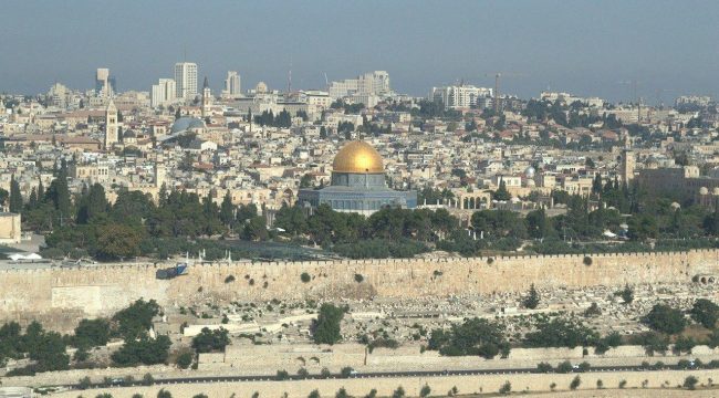 Патриарх Пиццабалла призывает паломников вернуться на Святую Землю