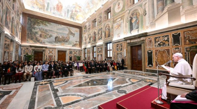 Лев XIV призывает молодежь к созданию культуры мира и справедливости