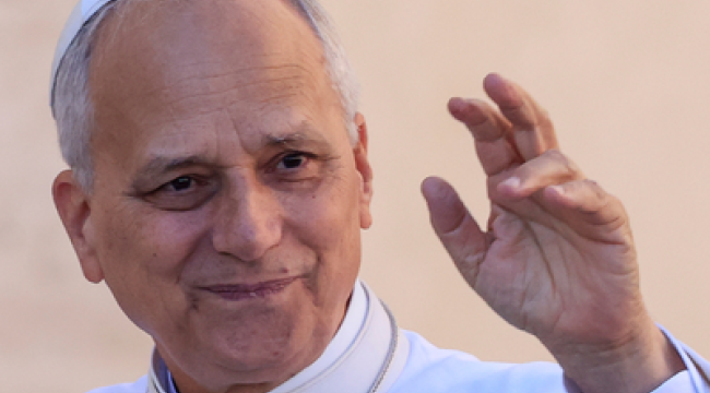 Папа римский осудил возвращение войны в моду