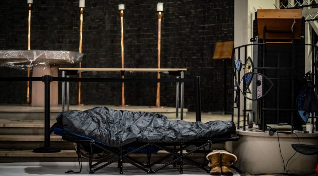 Круглосуточные убежища для бездомных: как спасают от лютых морозов в Германии