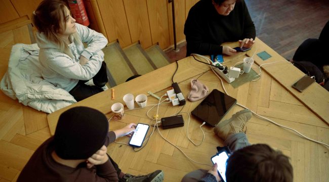 Диакония в Берлине помогает пострадавшим от отключений электричества: обогрев, пауэрбанки и эвакуация хосписа