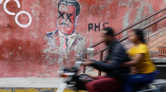 «Надеюсь вернуться в Венесуэлу»: взгляд журналистки-эмигрантки на шок и надежды после задержания Мадуро