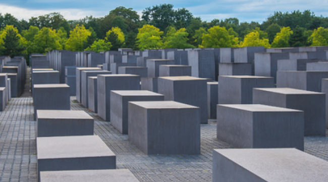 Последняя свидетельница Холокоста предупреждает о росте антисемитизма