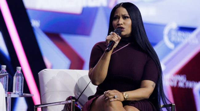 Ники Минаж права в вопросах преследования, но упускает страдания ближе к дому