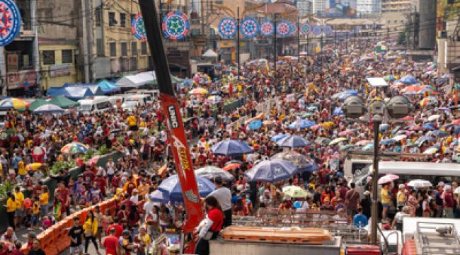 На Филиппинах во время массовой католической процессии в Маниле погиб человек