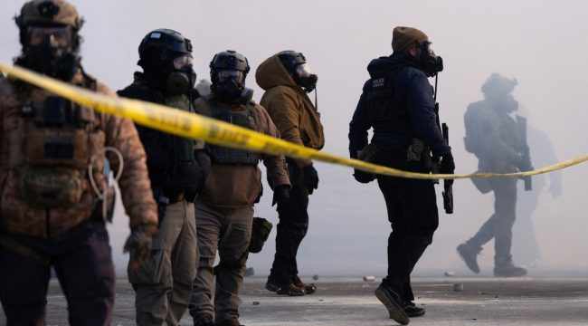 Я тренировалась следить за ICE, но оказалась кормящей голодных