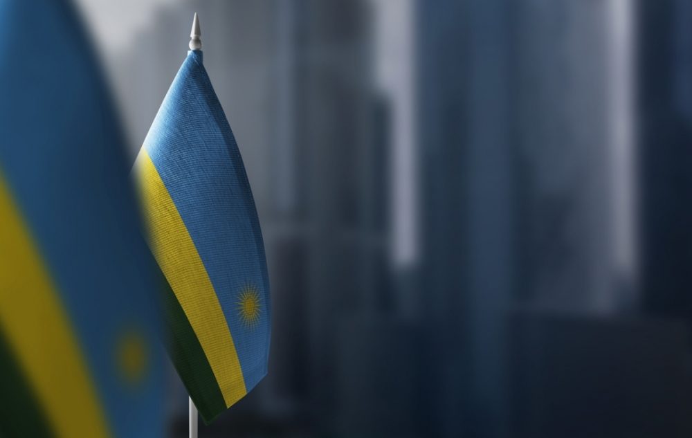 Президент Руанды оправдывает массовое закрытие церквей, называя их «притонами бандитов»