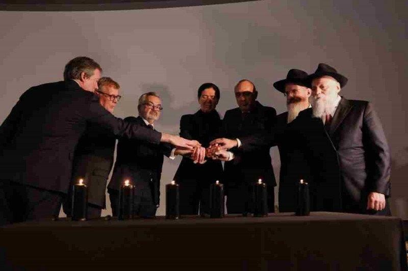 В Еврейском музее прошла памятная церемония ко Дню памяти жертв Холокоста