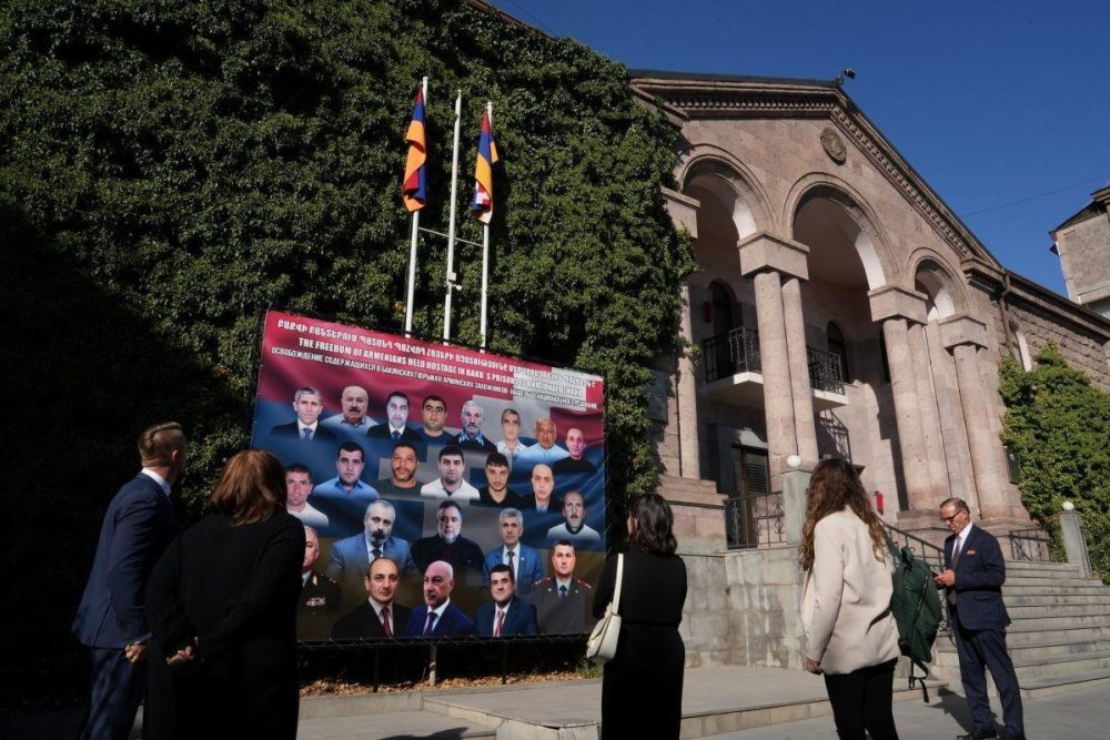 Азербайджан освободил армянских пленных: шаг к миру или элемент дипломатии?